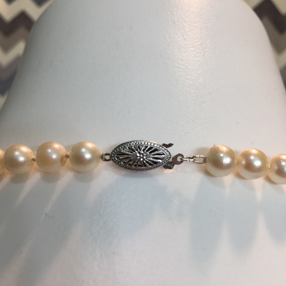 Fine cultured pearls - Picture 3 of 10